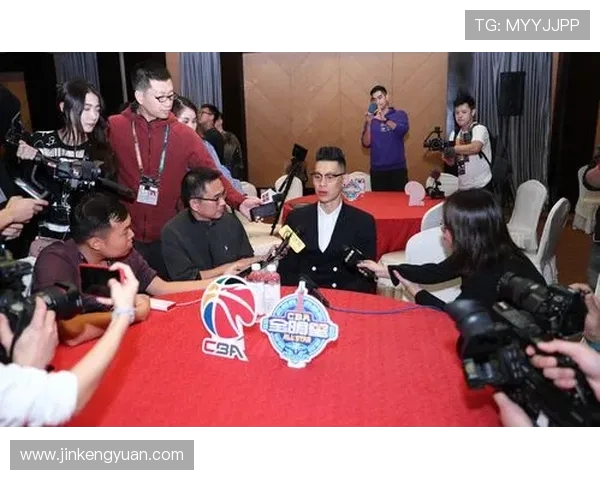 2017赛季CBA福建队与八一队激战回顾及精彩瞬间分析