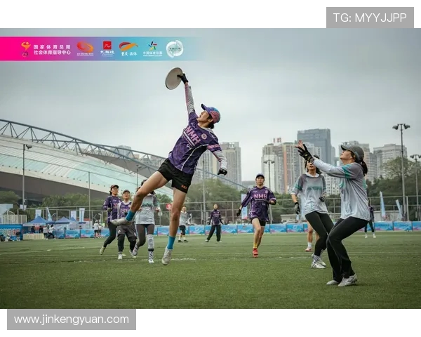 飞盘运动的魅力与挑战：深入探讨上海飞盘队的耐力与团队精神